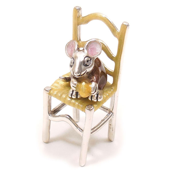 サツルノ:ねずみと椅子 ST774 ¥25,000(税抜) シルバー925