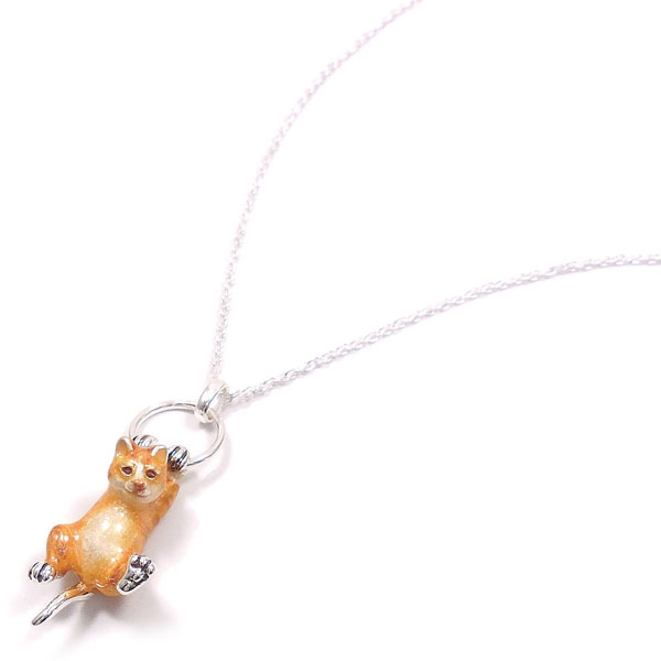 サツルノ:シルバーペンダントネックレス ぶら下がり猫 茶トラ CS164BR-FL50-60 ¥25,000(税抜) シルバー925